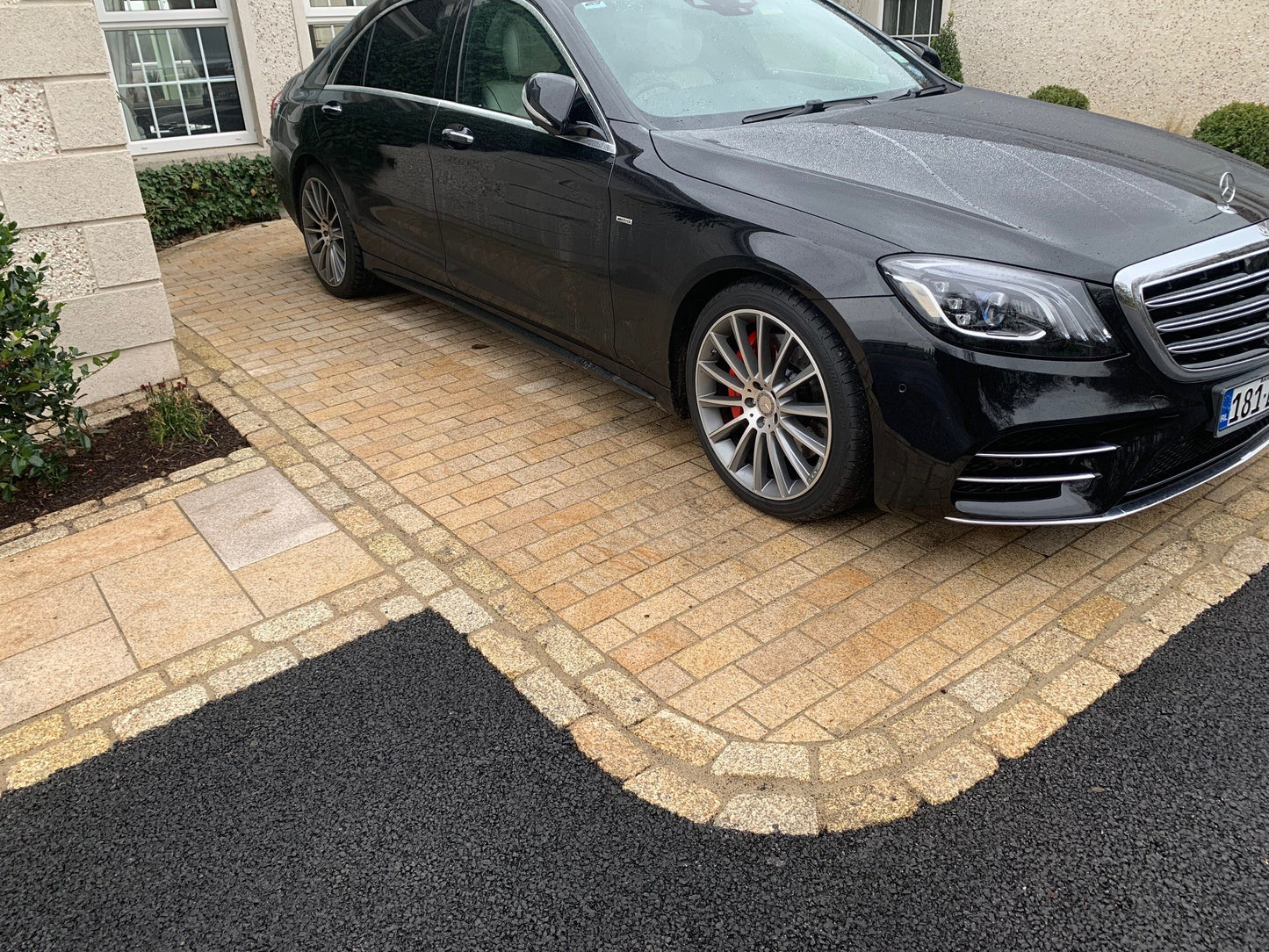 Gold Granite Setts 200 x 100 - Bush Hammered & Lightly Tumbled