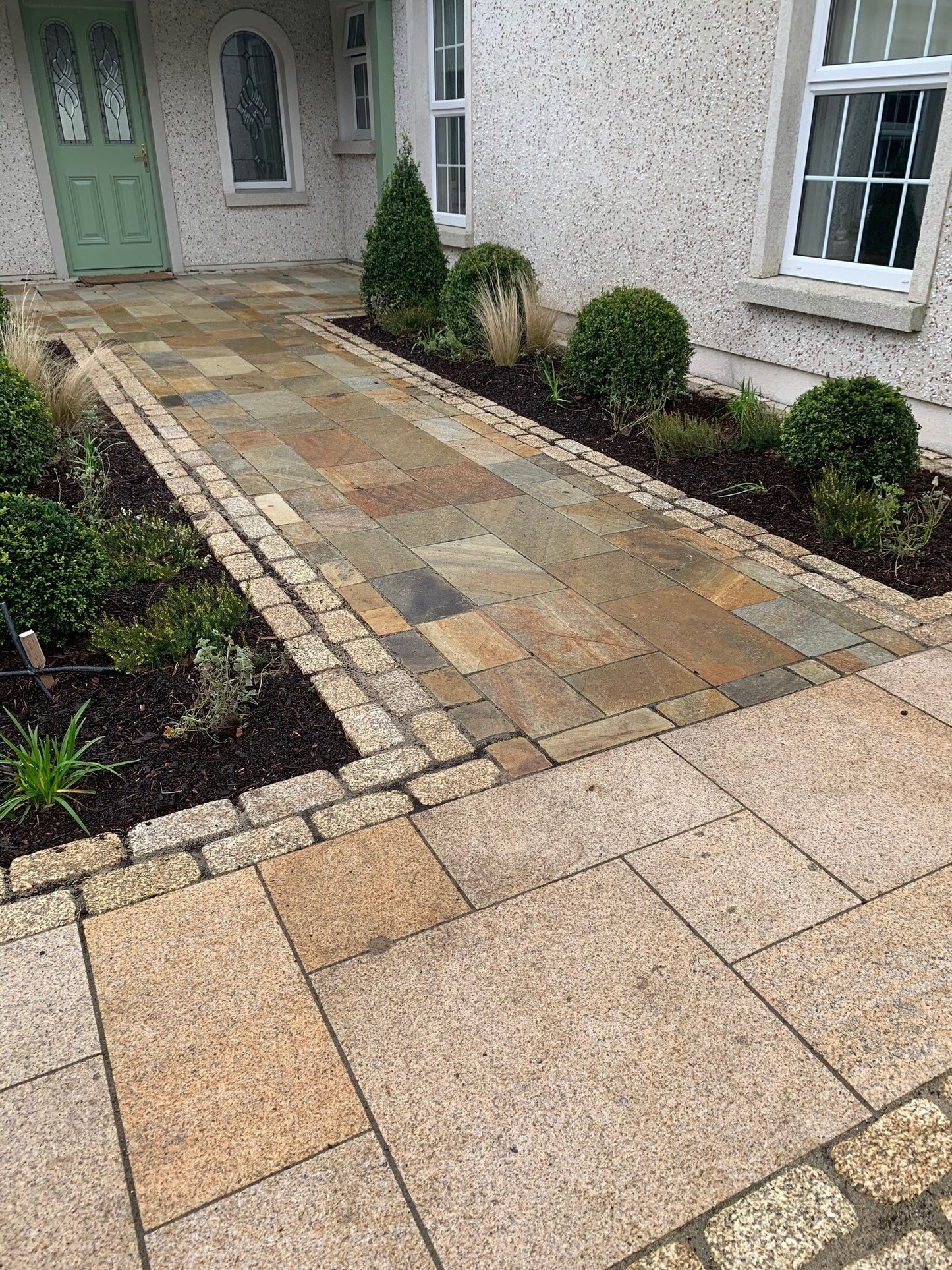 Gold Granite Setts 200 x 100 - Bush Hammered & Lightly Tumbled