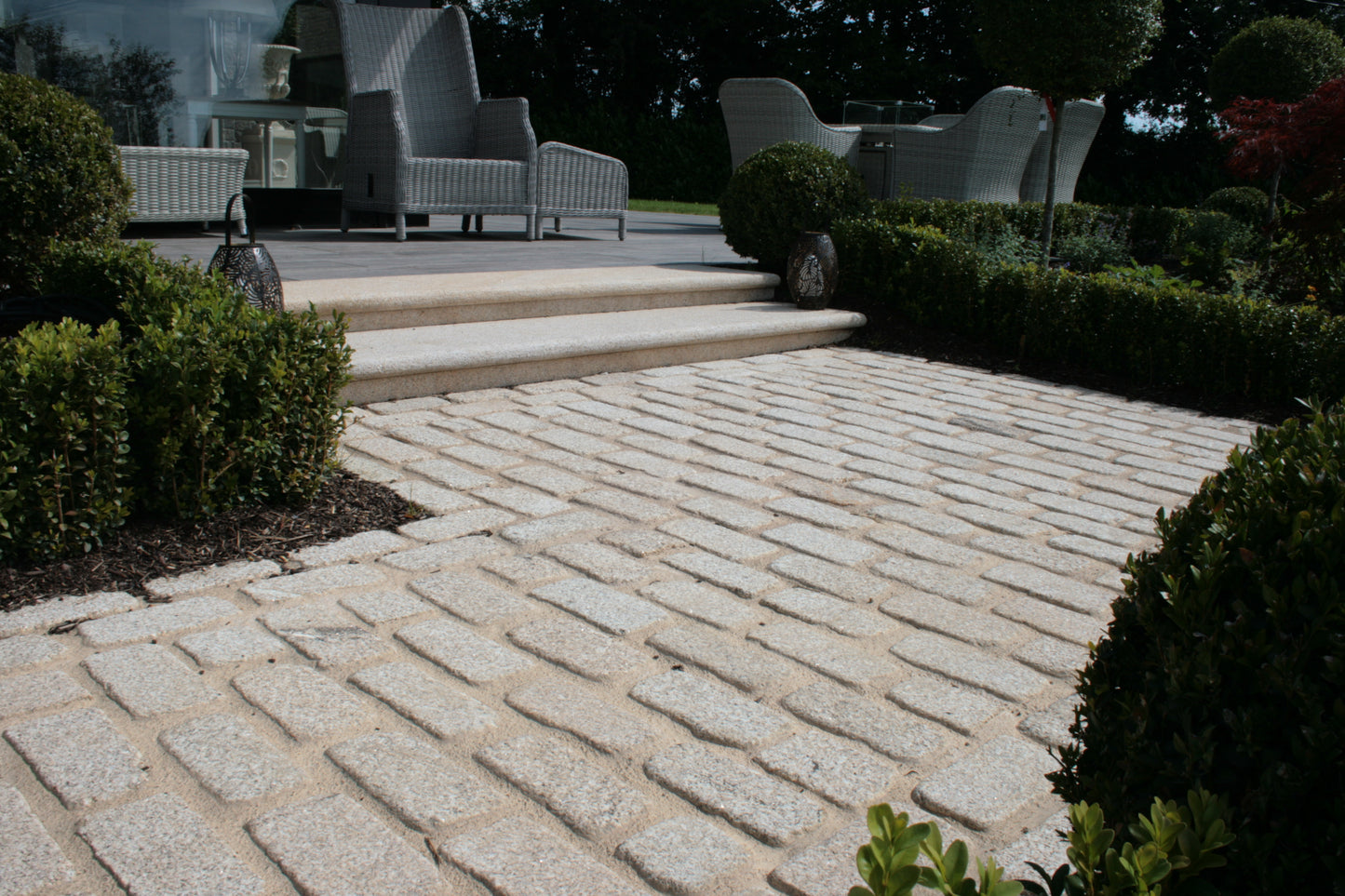 Gold Granite Setts 200 x 100 - Bush Hammered & Sawn