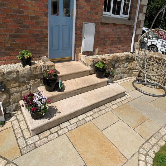 Gold Granite Step; 600 x 300 x 30mm; Bullnose to 1 long edge