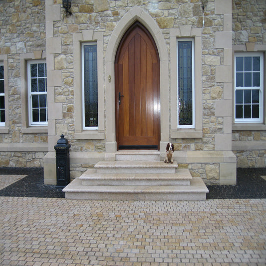 Gold Granite Step (Corner); 1000 x 400 x 50mm