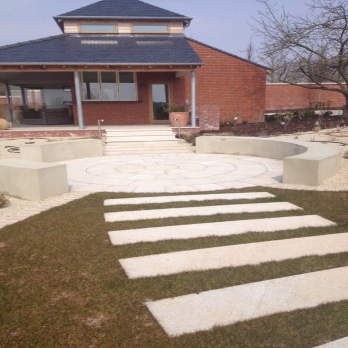 Gold Granite Step; 1000 x 400 x 50mm