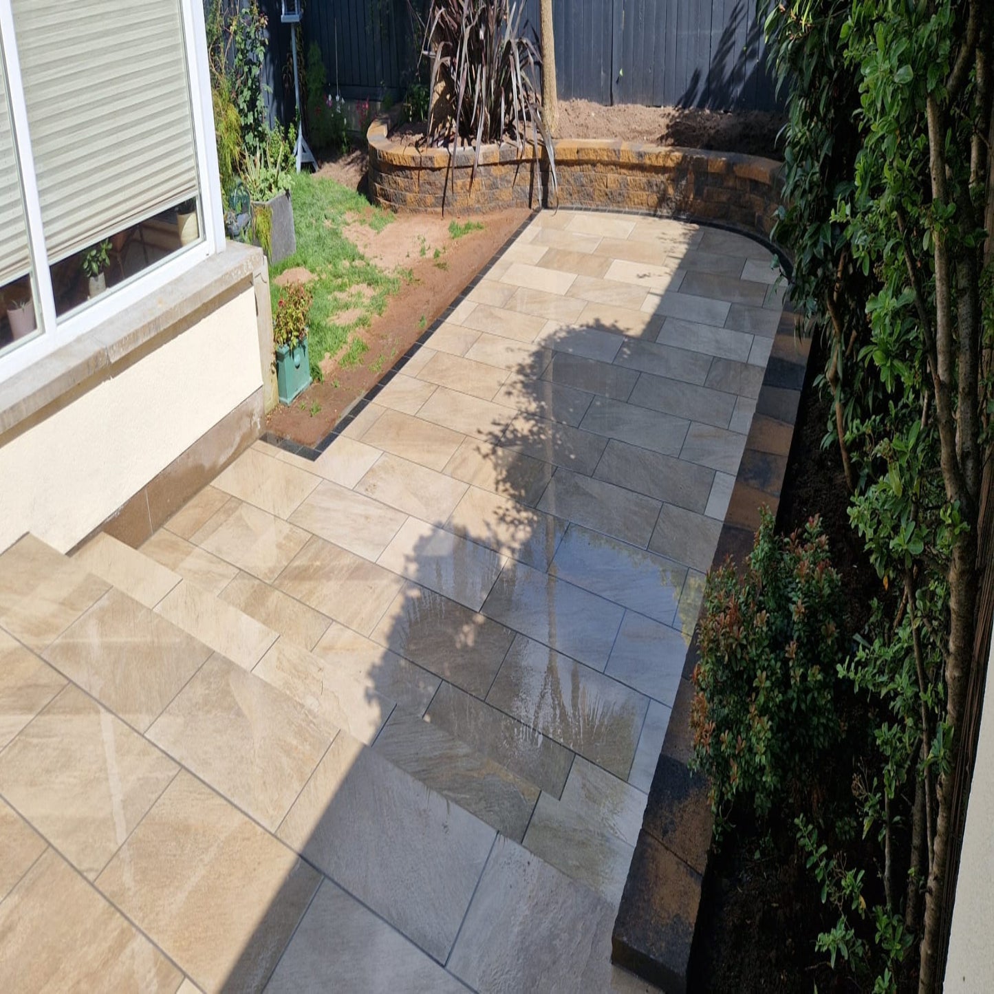 Diva Range Quartz Gold Porcelain Paving
