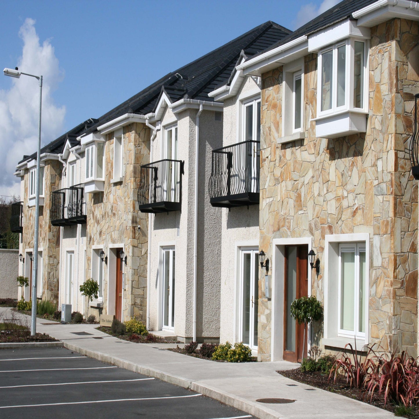 Donegal Quartzite Cladding