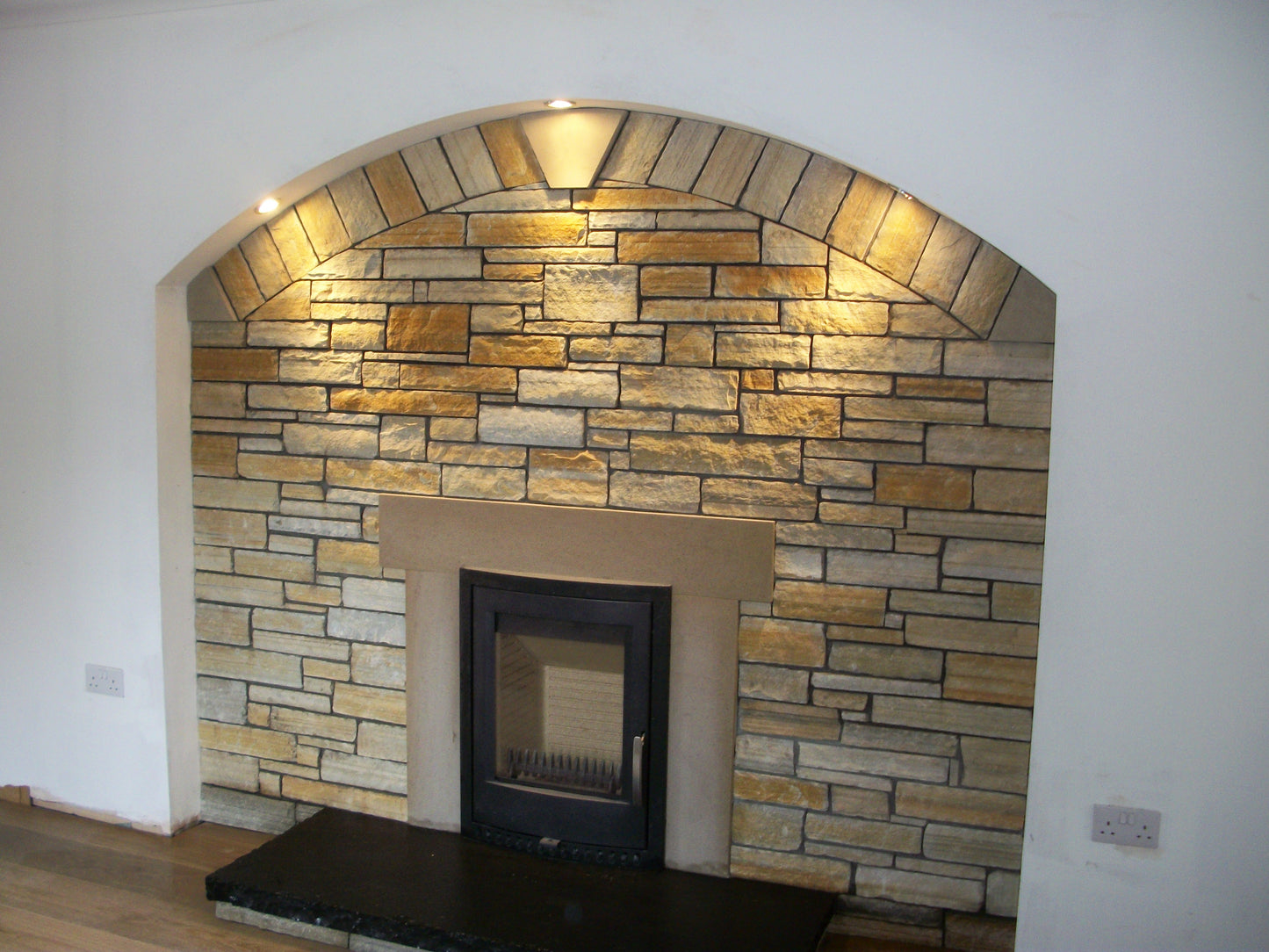 Gold Donegal Quartzite Stoneer - Flats