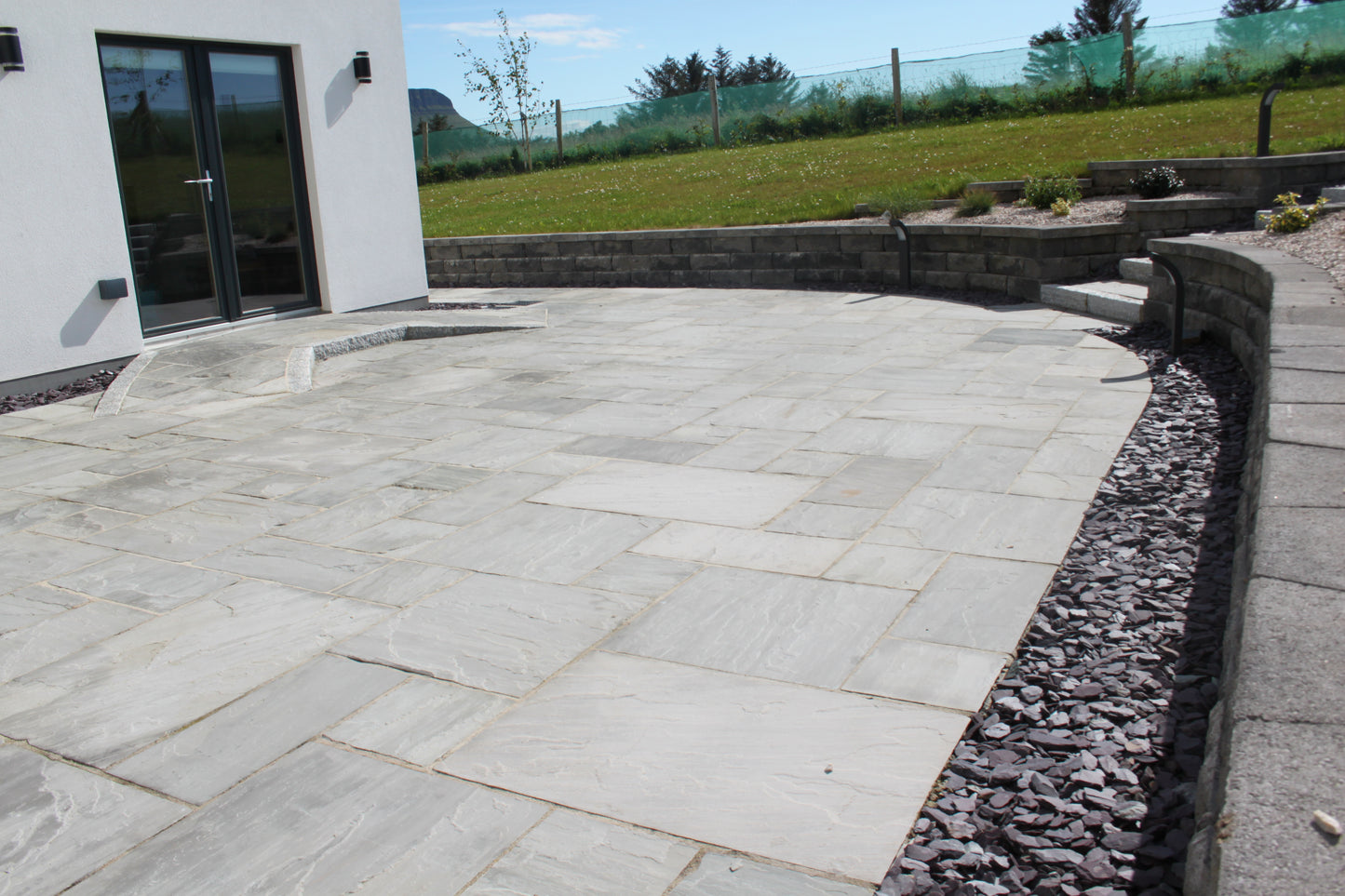 Grey Sandstone Paving (Mixed Sizes)