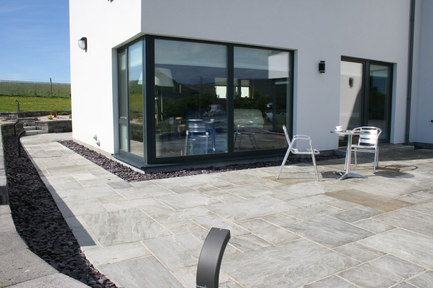 Grey Sandstone Paving (Mixed Sizes)