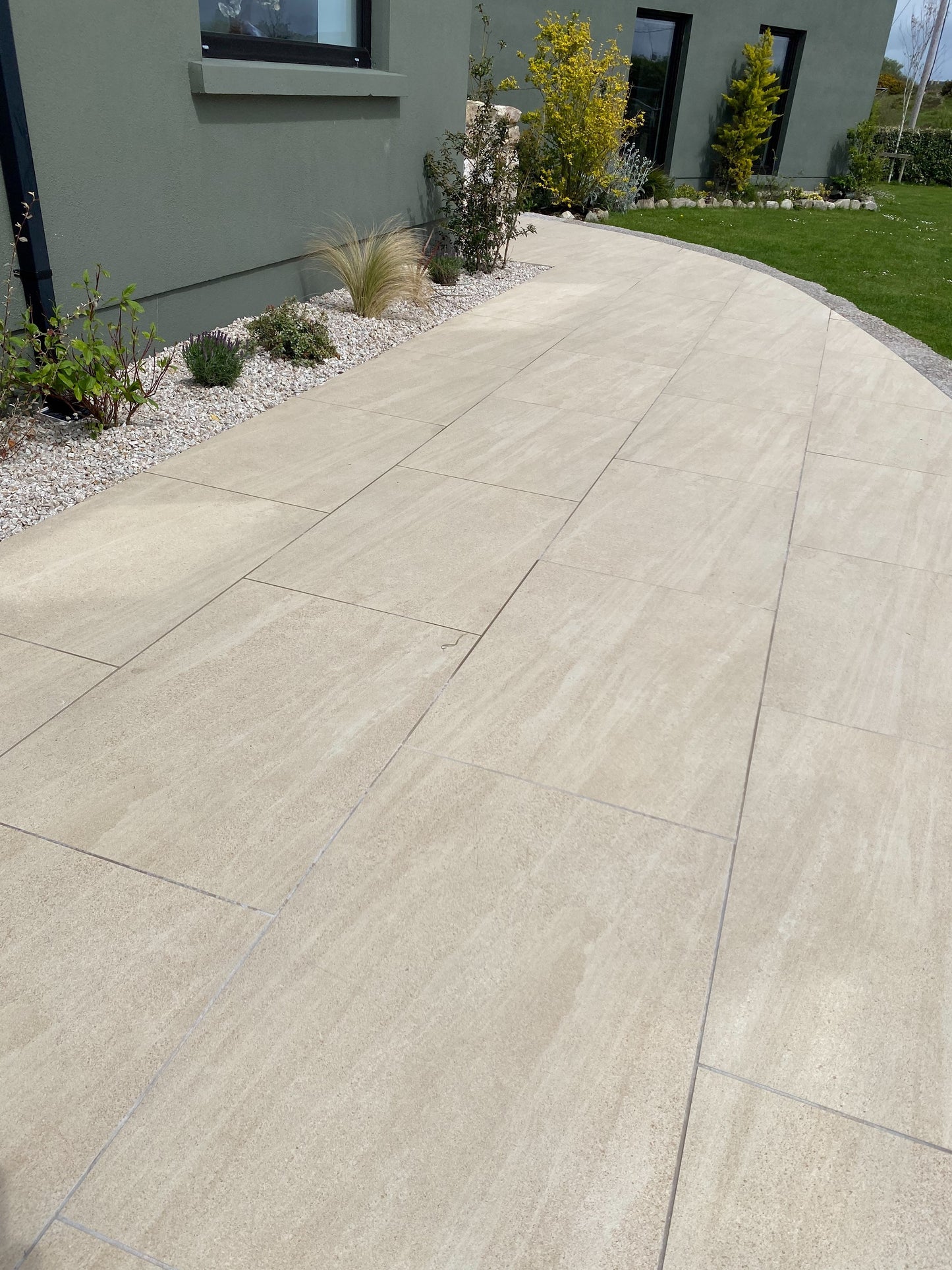 Jewel Range Camel Porcelain Paving