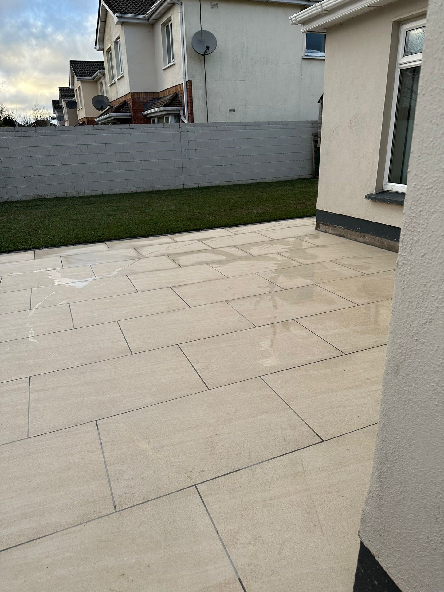 Jewel Range Camel Porcelain Paving
