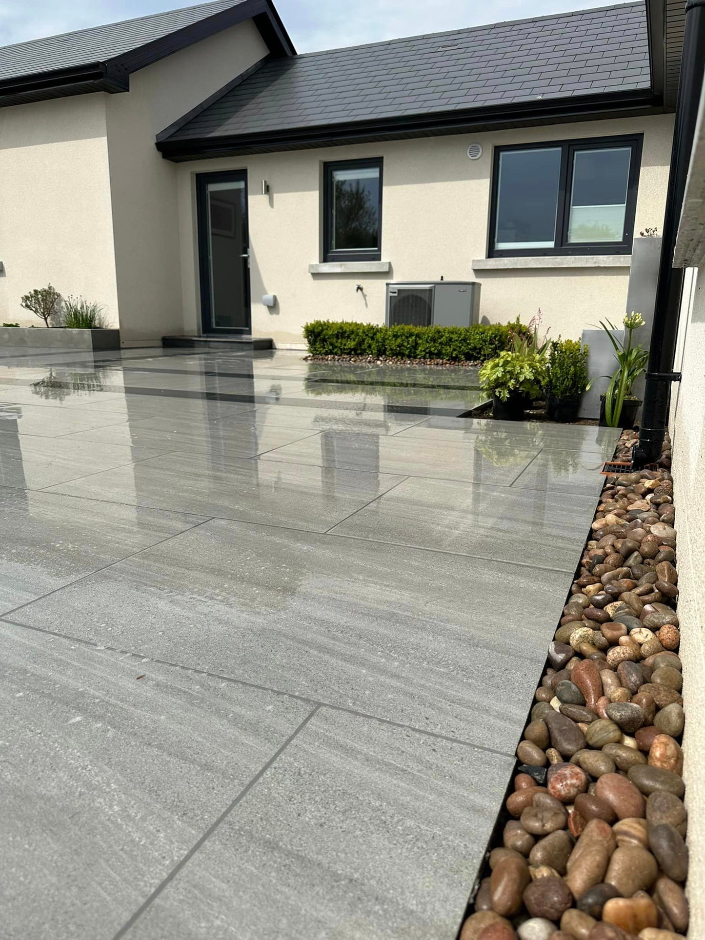 Jewel Range Ashen Porcelain Paving
