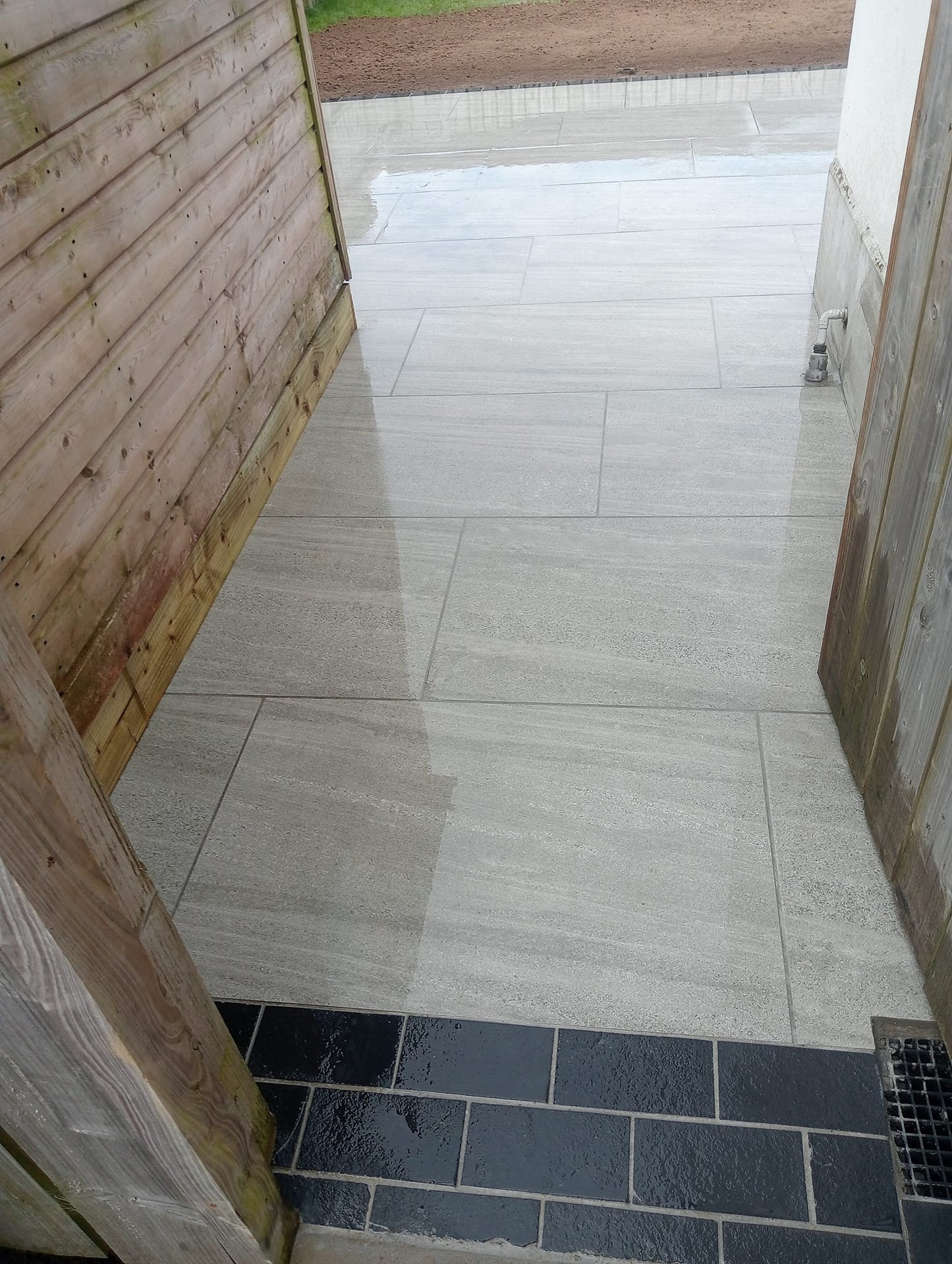 Jewel Range Ashen Porcelain Paving