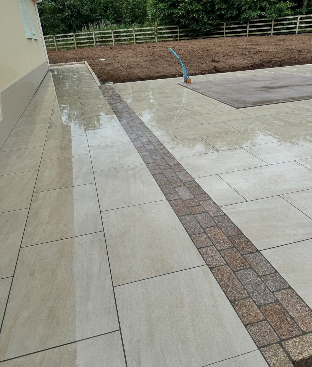 Coachman's Gold Granite Setts