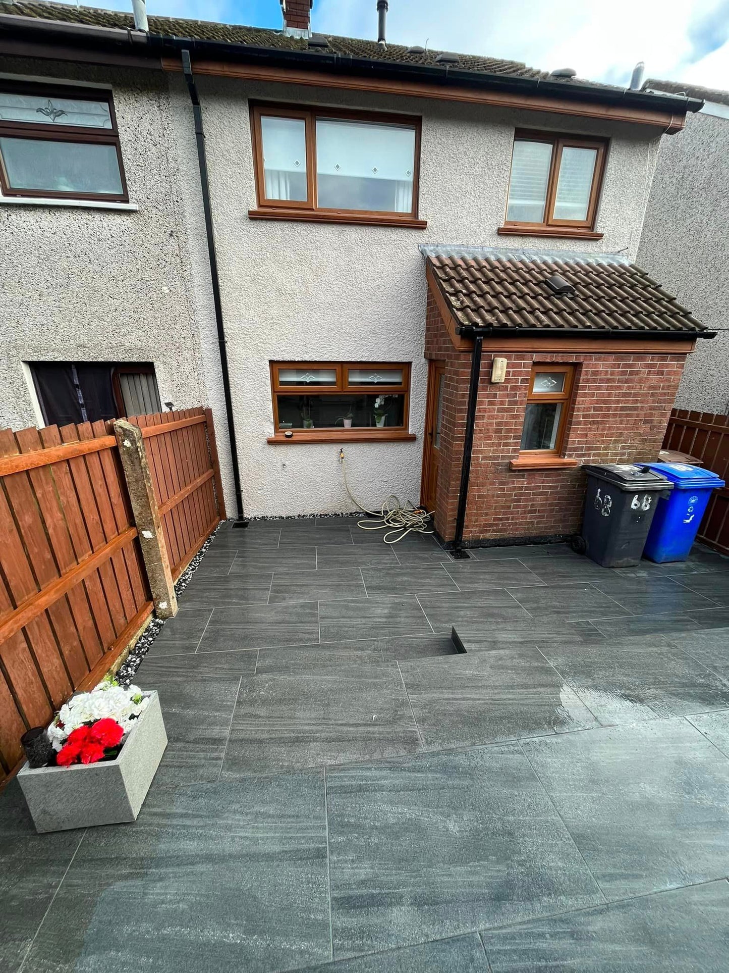 Jewel Range Smokey Porcelain Paving