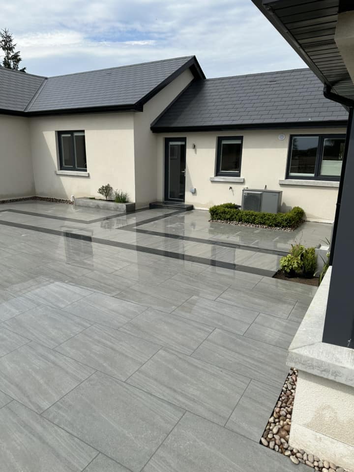 Jewel Range Smokey Porcelain Paving