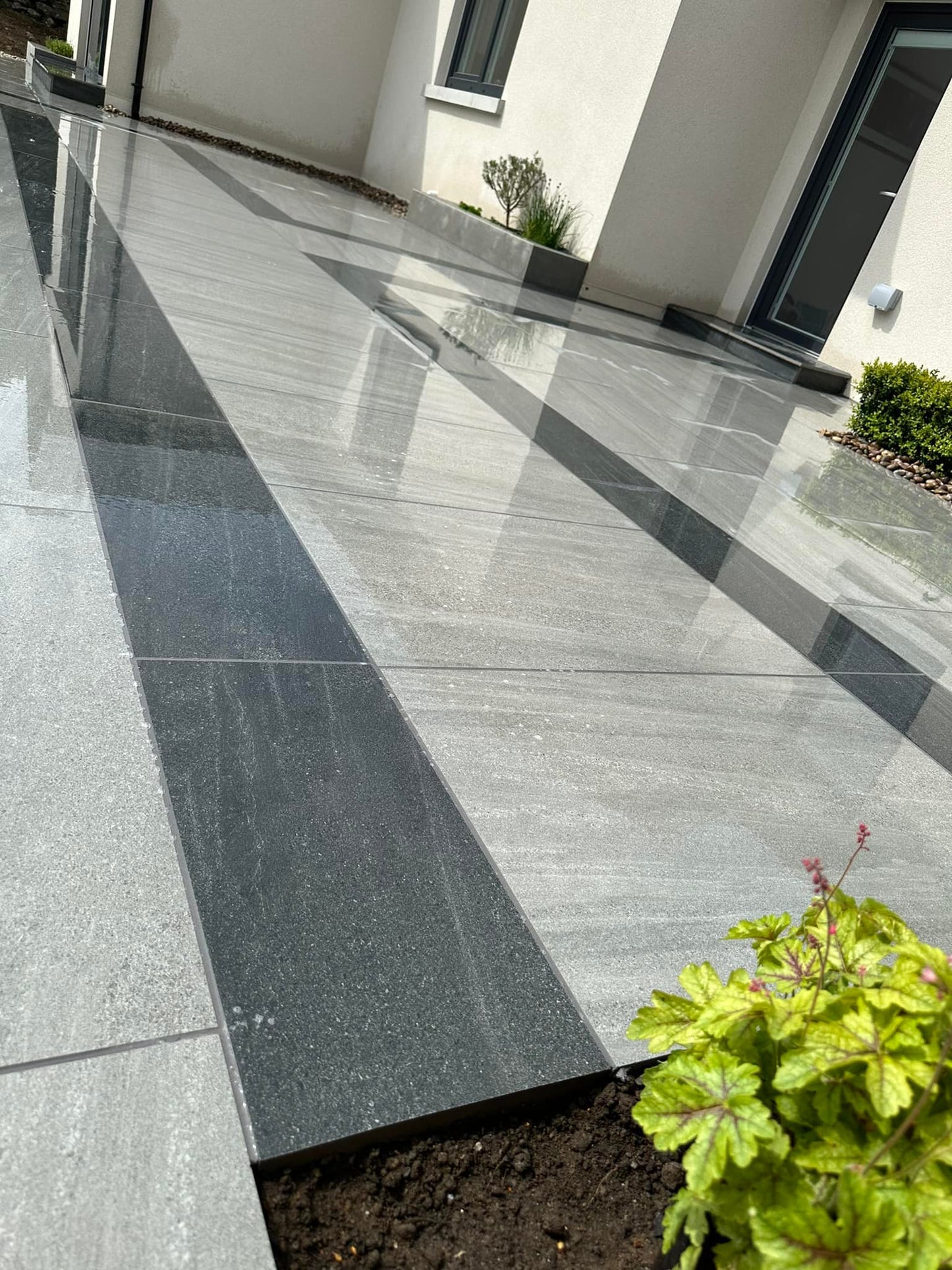 Jewel Range Smokey Porcelain Paving