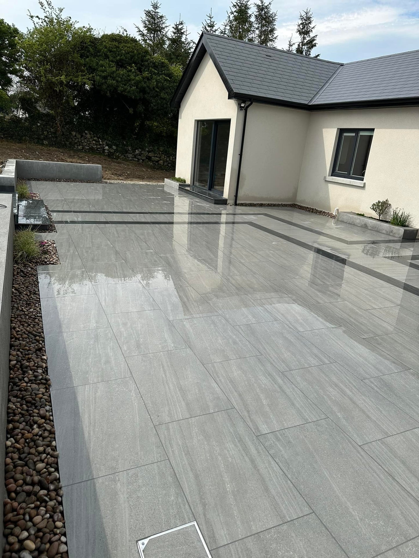 Jewel Range Smokey Porcelain Paving