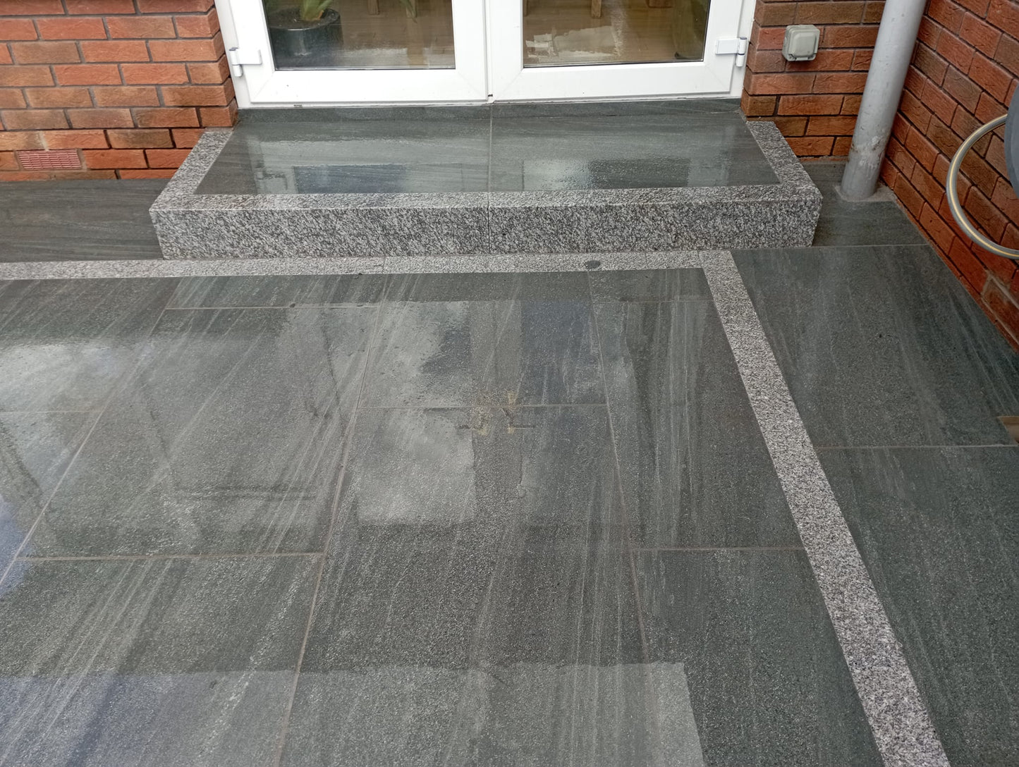 Jewel Range Smokey Porcelain Paving