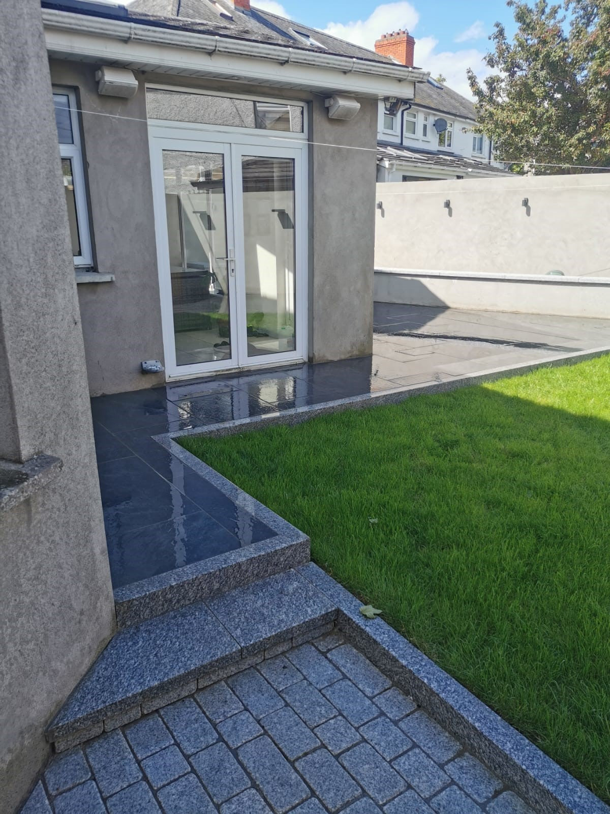 Jewel Range Station Black Porcelain Paving