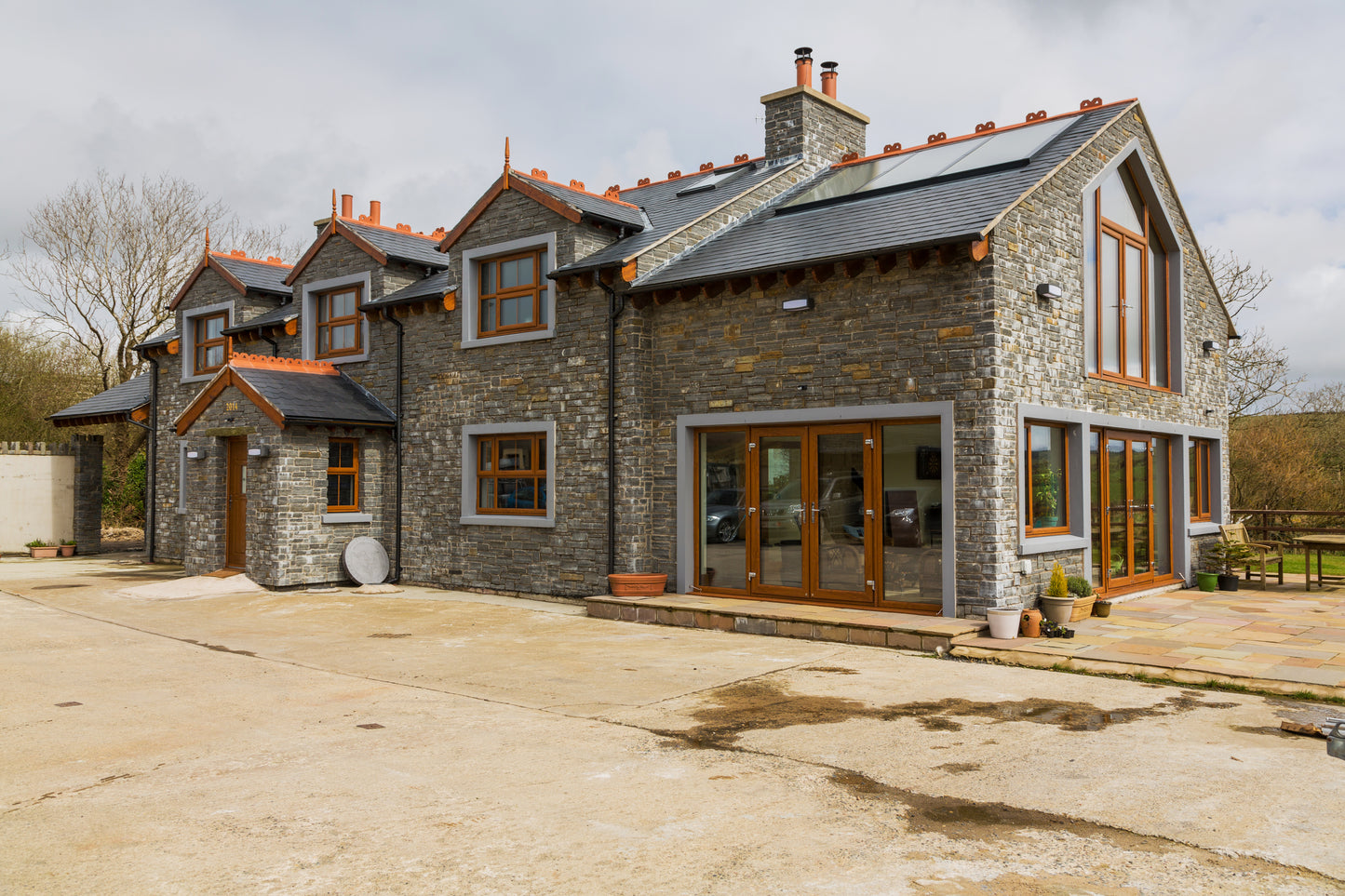 Liscannor Stoneer - Corners