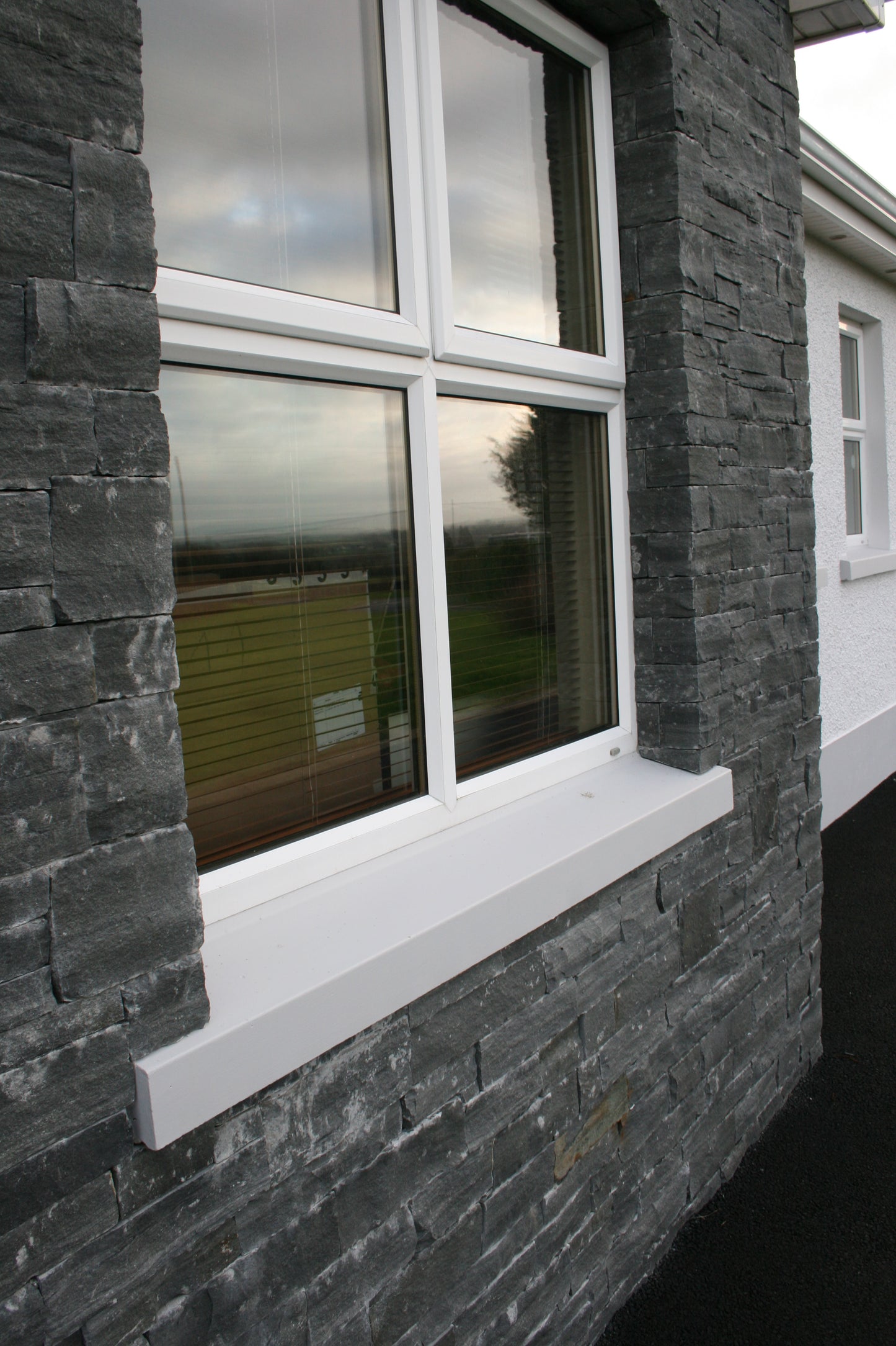 Liscannor Stoneer - Corners