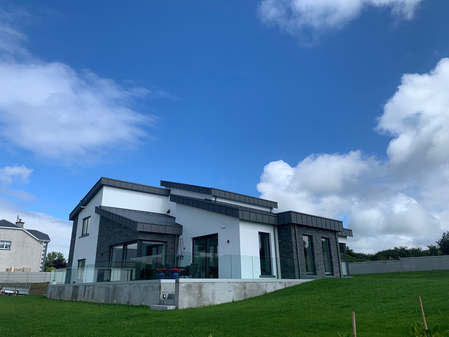 Liscannor Stoneer - Corners