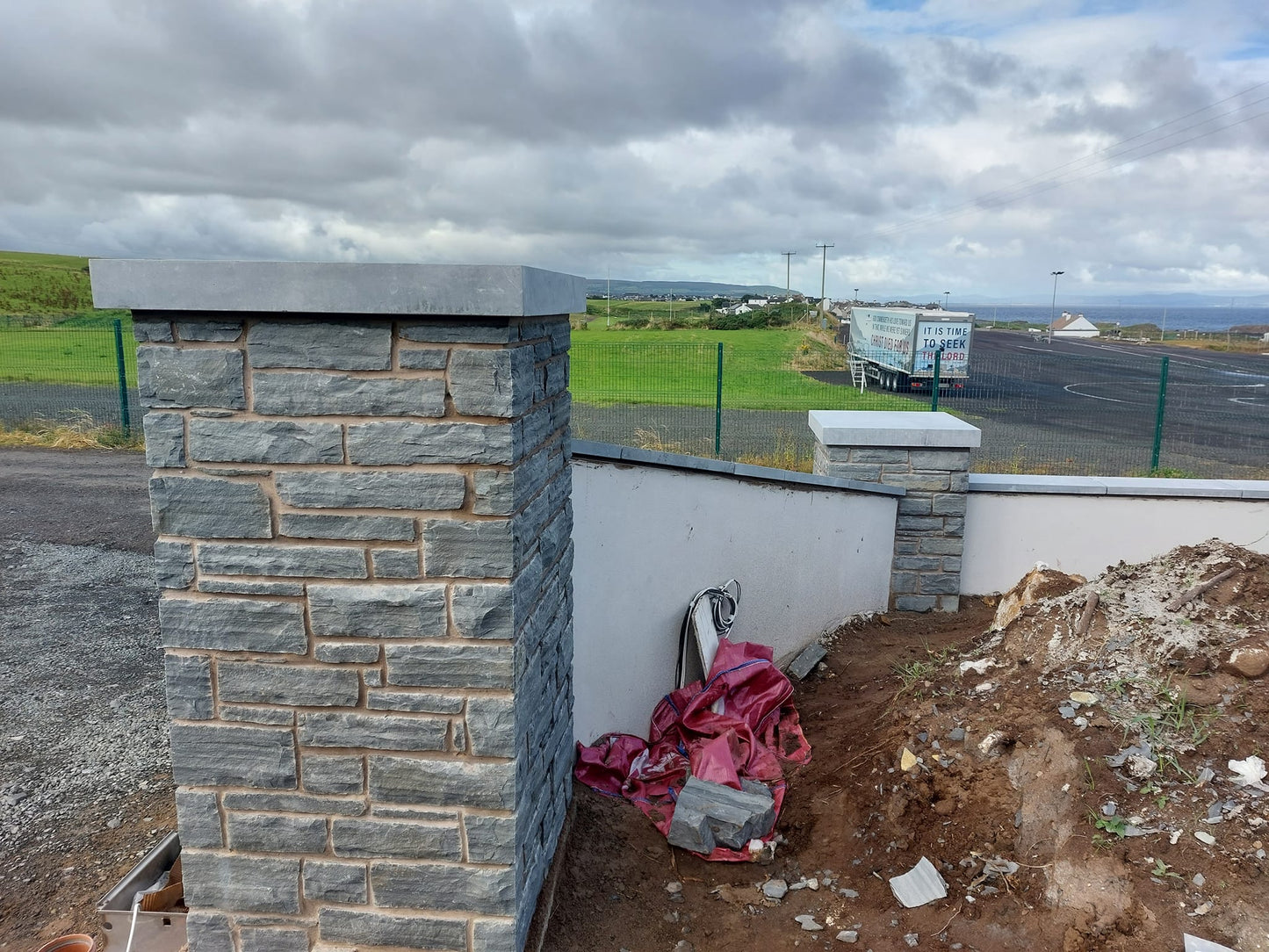 Irish Slate Stoneer - Corners