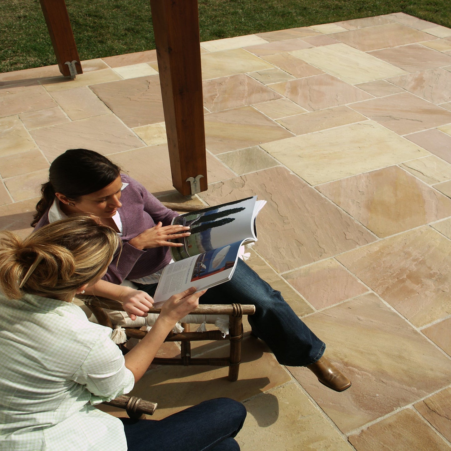 Modak Sandstone Paving (Mixed Sizes)