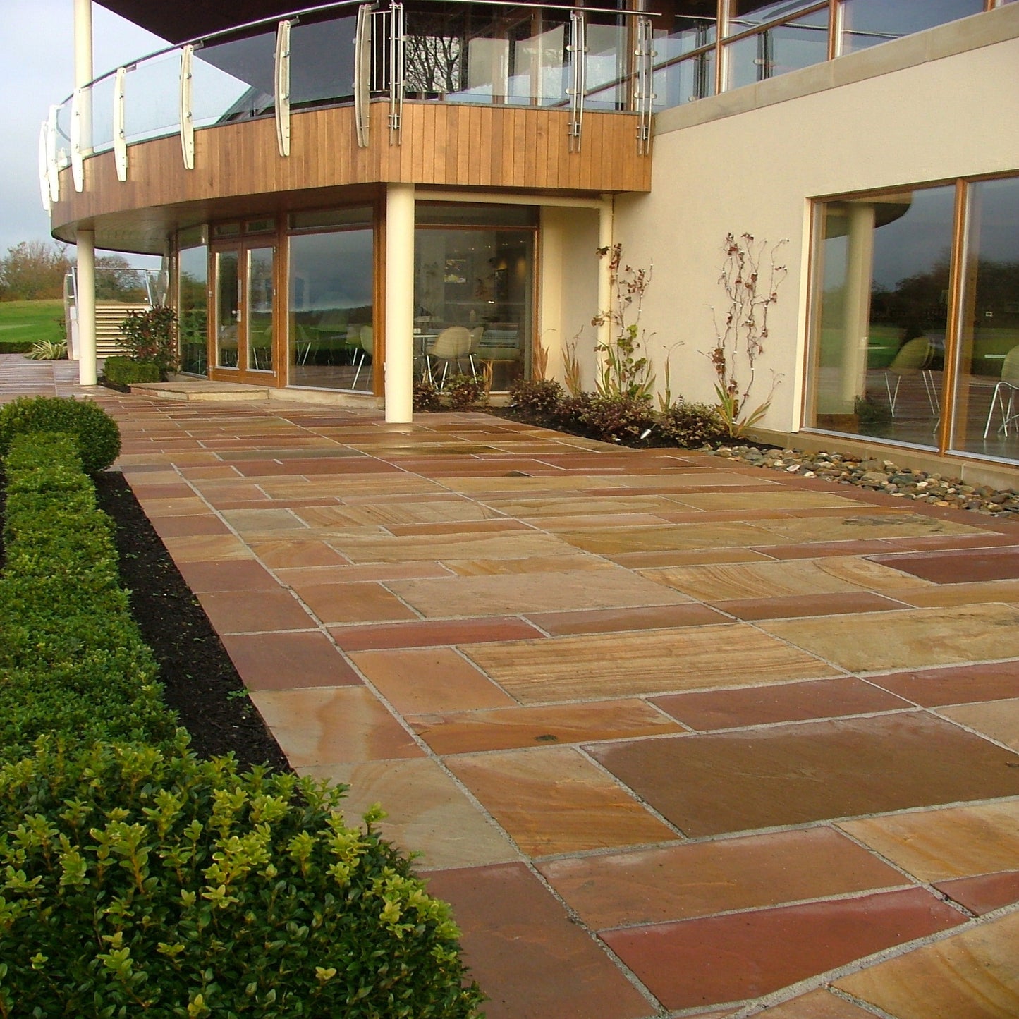 Modak Sandstone Paving (Mixed Sizes)