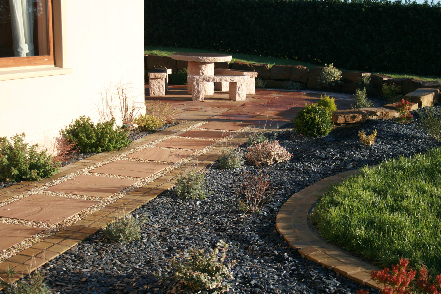 Modak Sandstone Paving (Mixed Sizes)