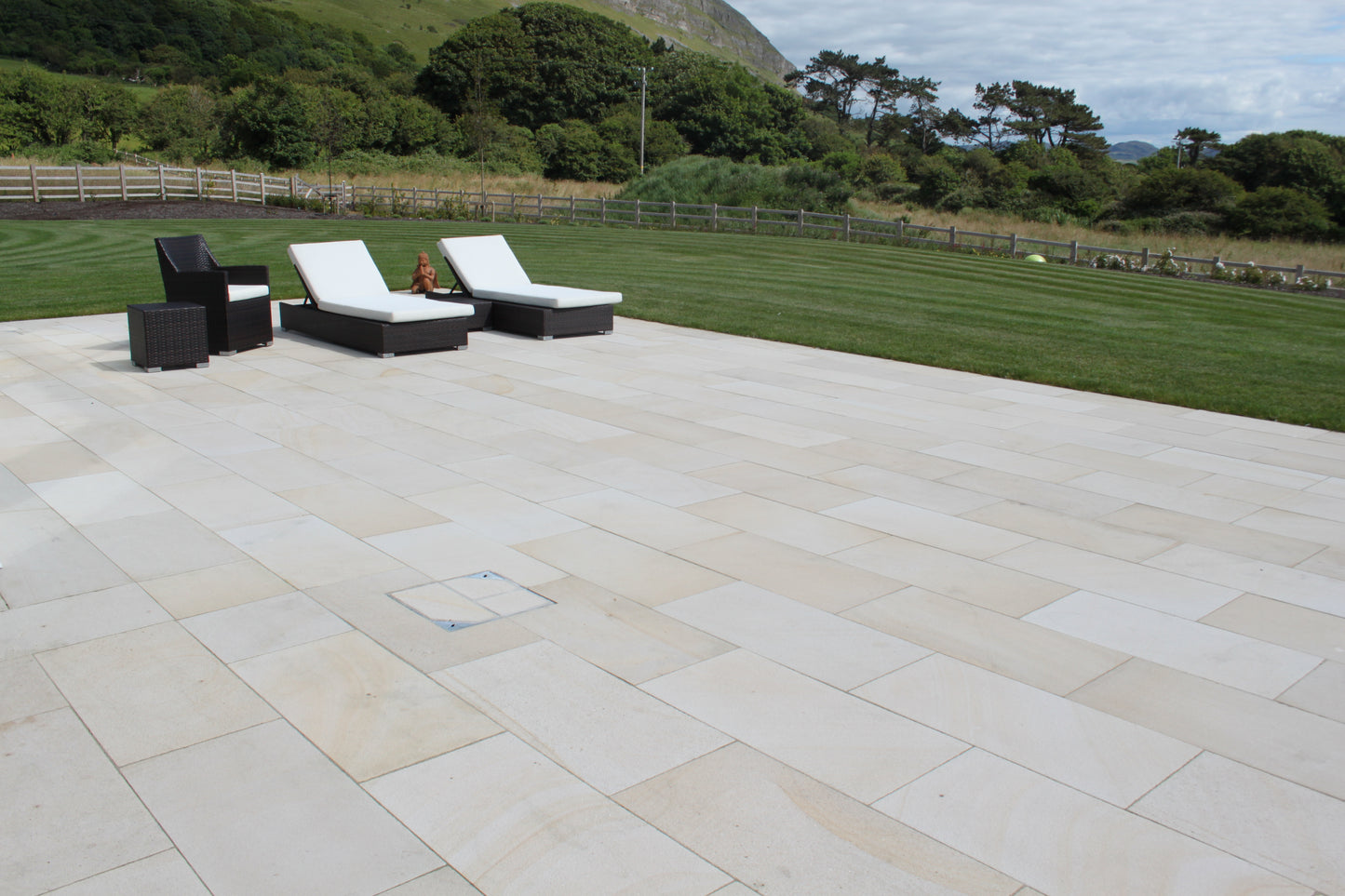 Mountcharles Sandstone Paving