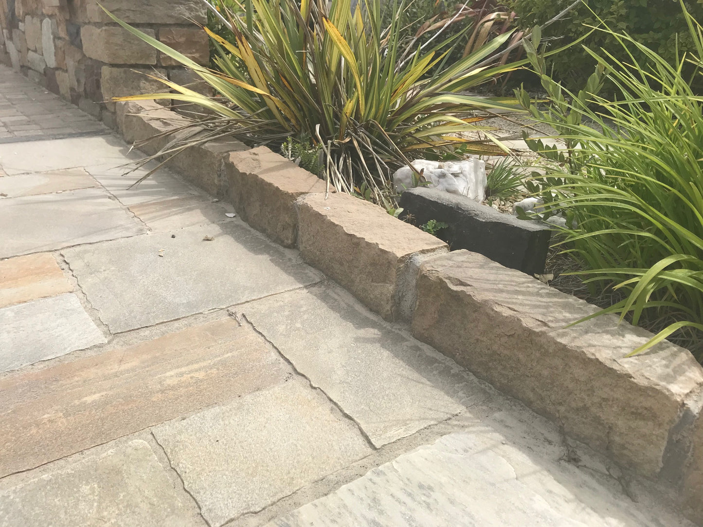 Mountcharles Sandstone Kerb FL x 200 x 125