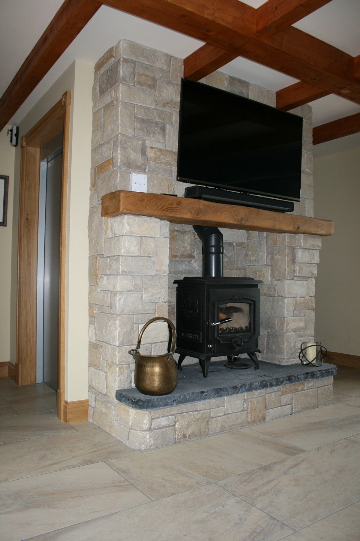 Sandstone Fireplaces & Hearths