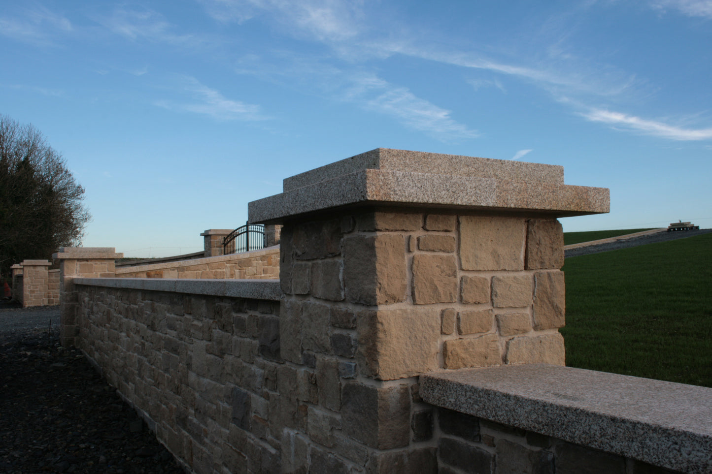 Mountcharles Sandstone Stoneer - Corners