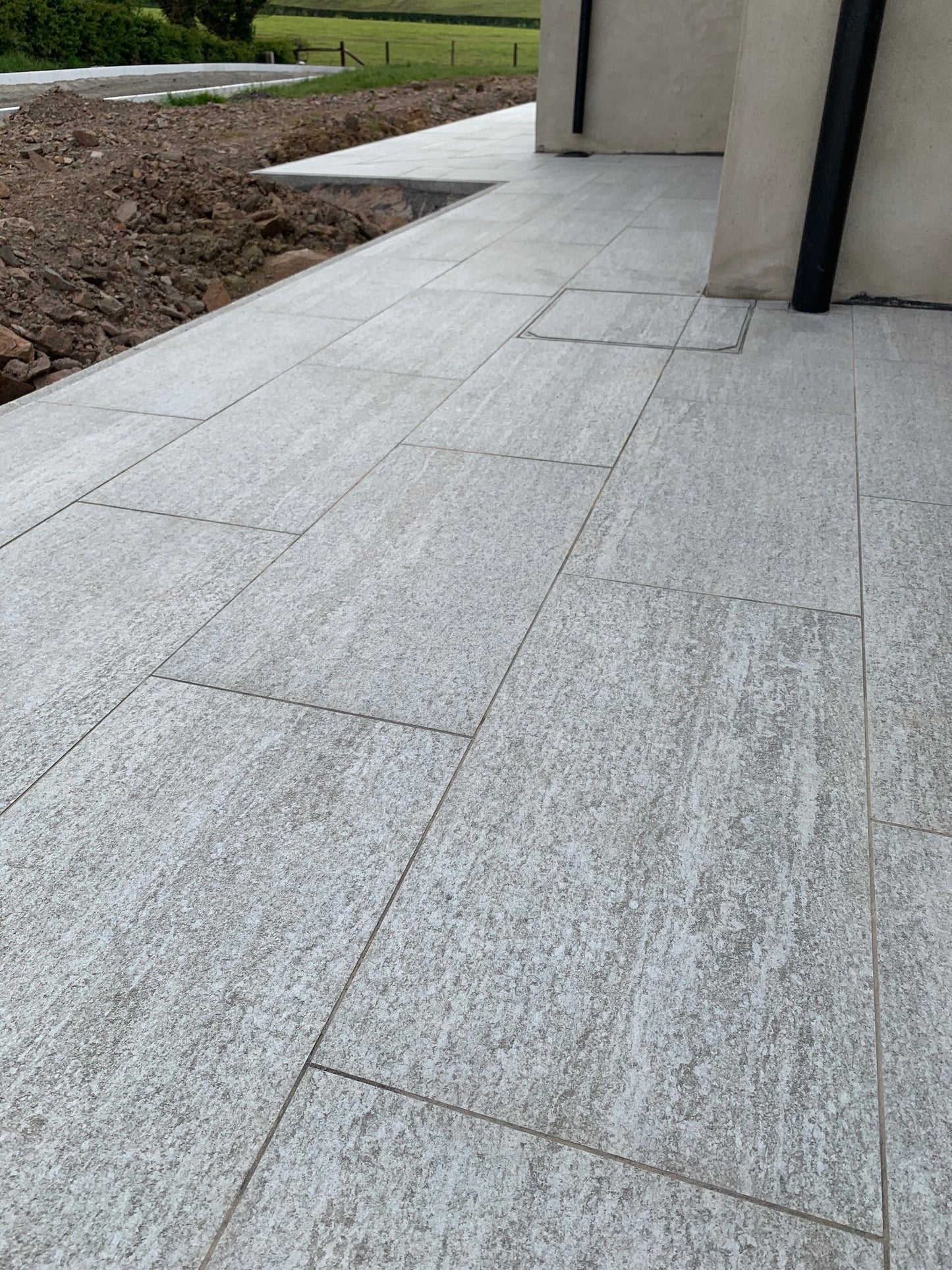 Pietra di Bagnolo Porcelain Paving