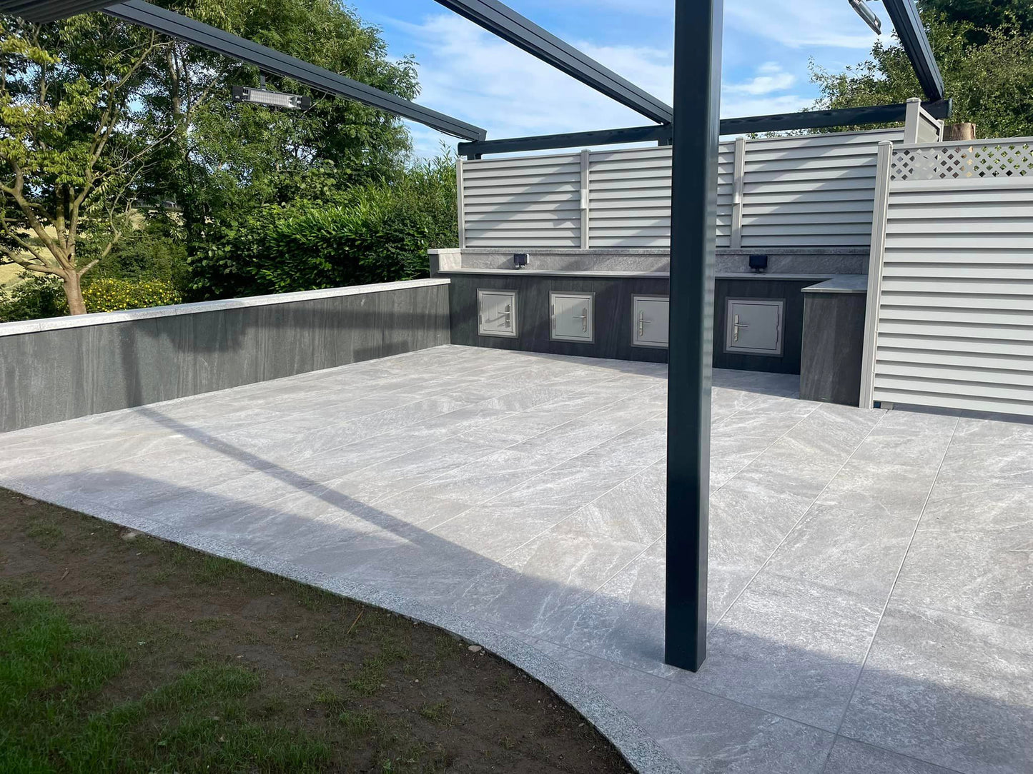 Twice Qz Grey Porcelain Paving