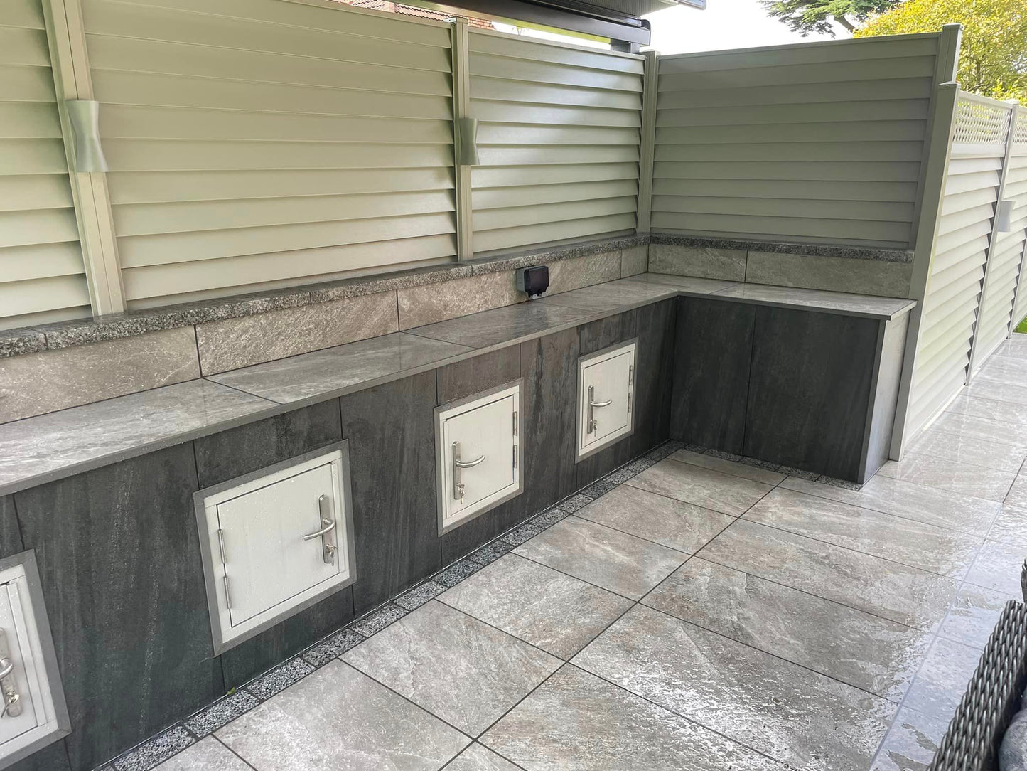 Twice Qz Grey Porcelain Paving