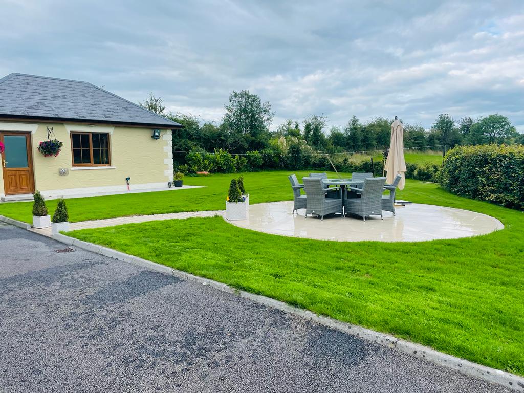 Jewel Range Camel Porcelain Paving