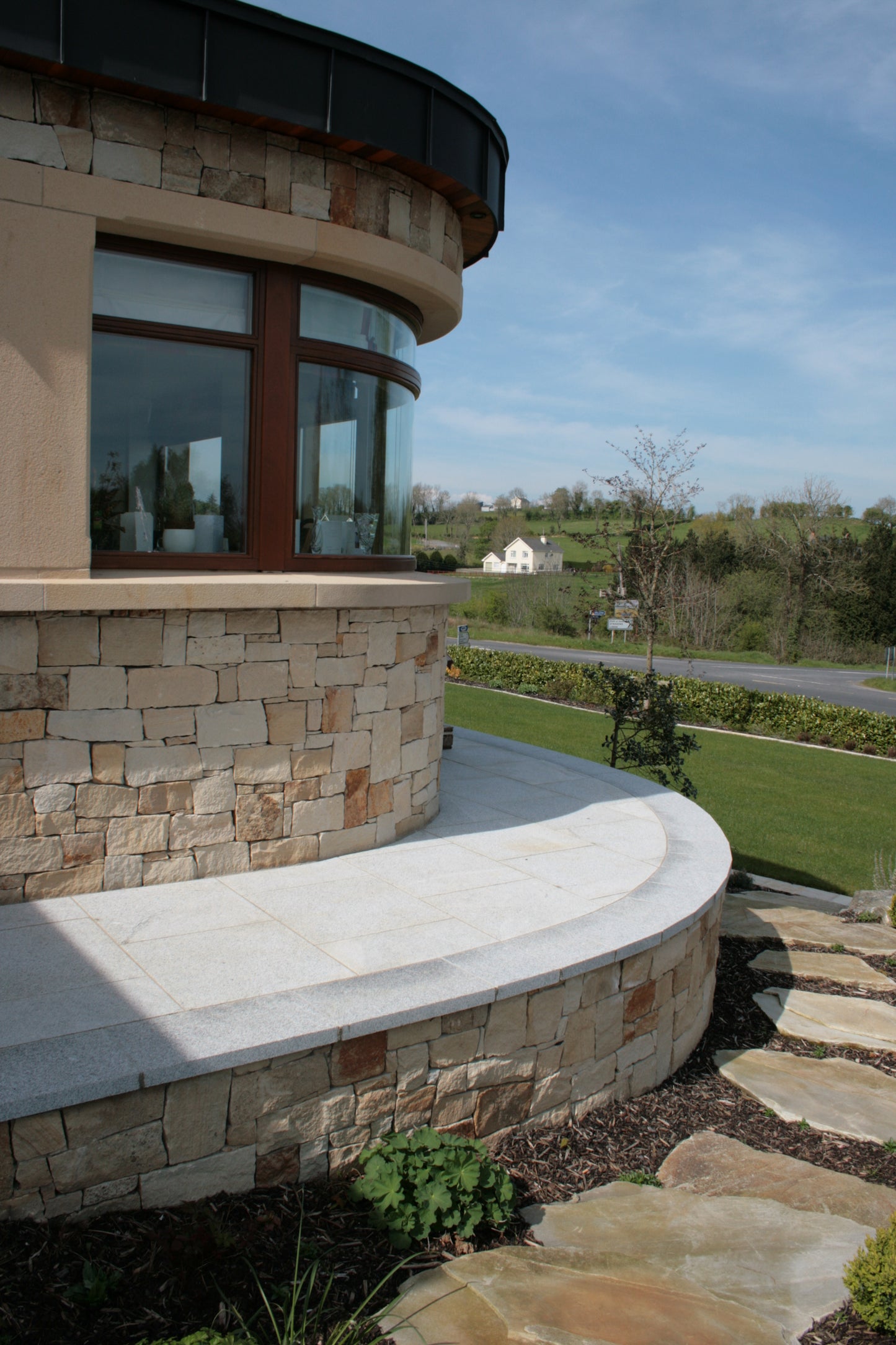 Donegal Quartzite Stepping Stone <600mm Diameter
