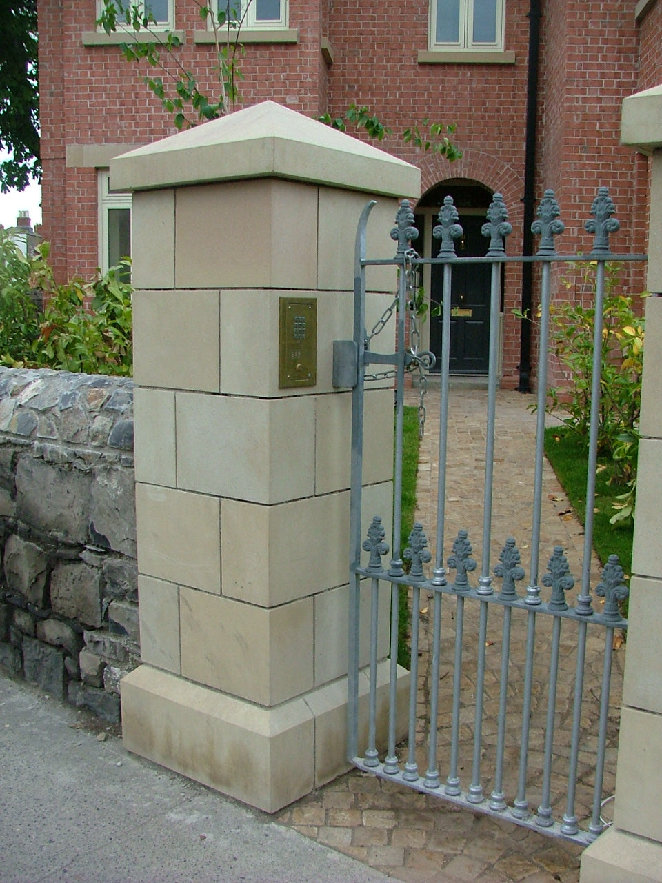 Sandstone Pillar Capping
