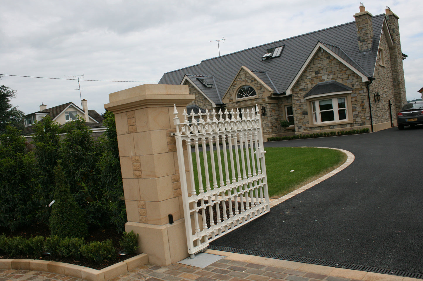 Sandstone Pillar Capping