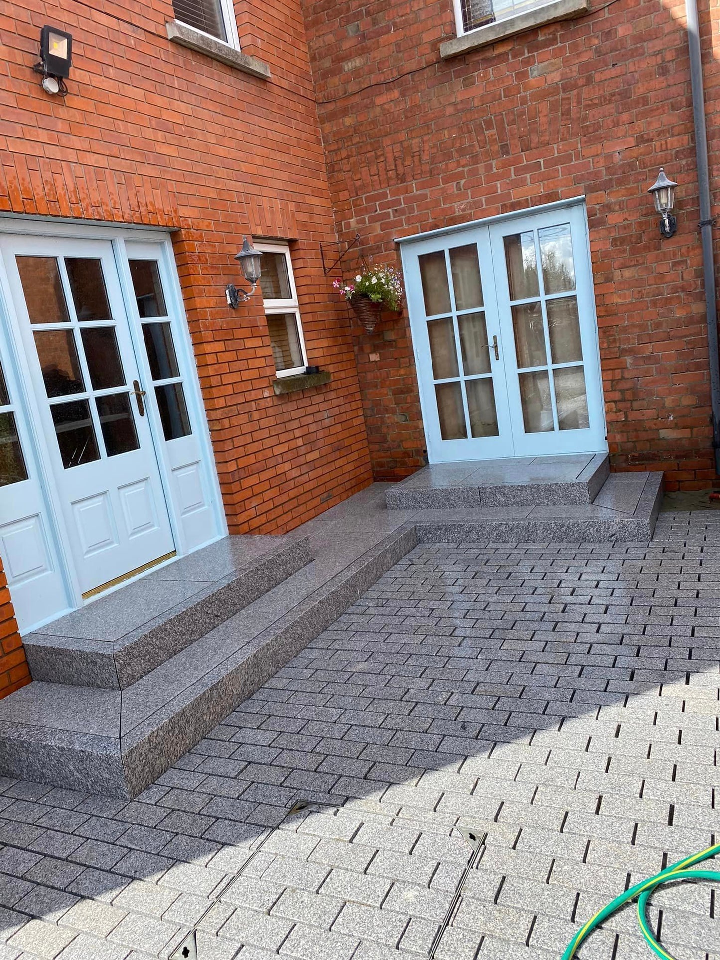 Silver Granite Setts 200 x 100 Flamed