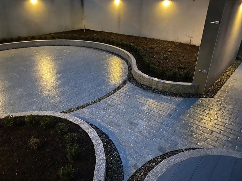 Gold Granite Kerb 1000 x 200 x 80 - Pineapple