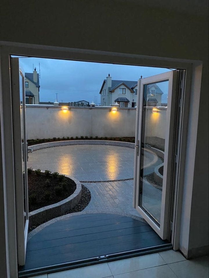 Gold Granite Kerb 1000 x 200 x 80 - Pineapple