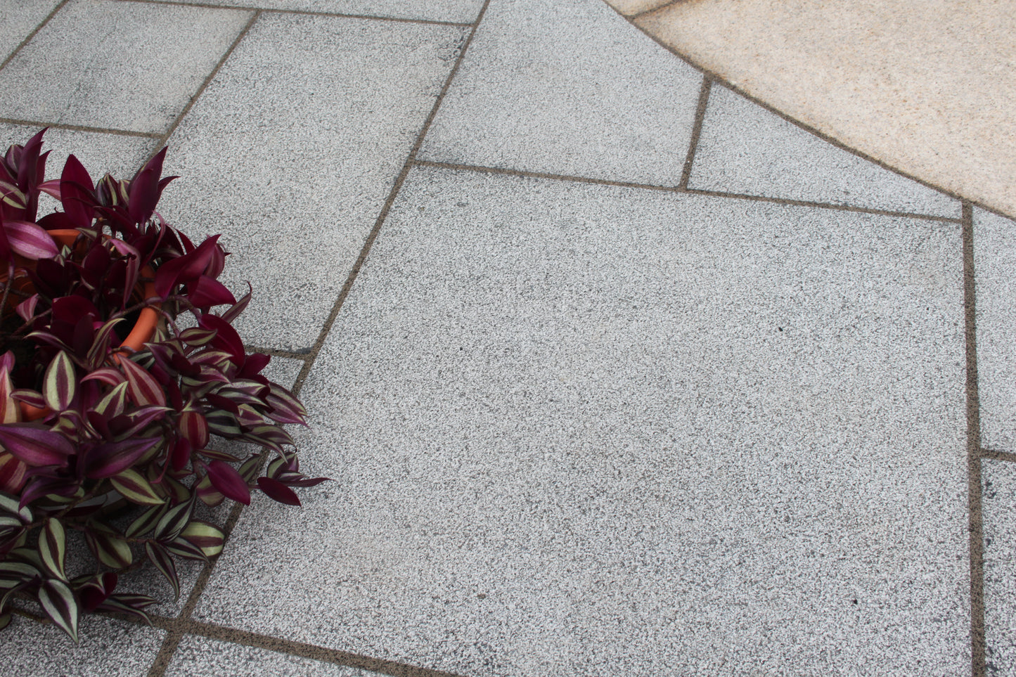 Silver Granite Paving - Patio Pack