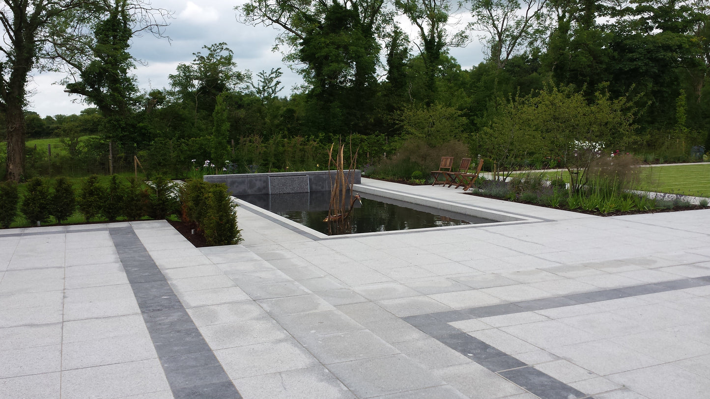 Silver Granite Paving - 600 x 600