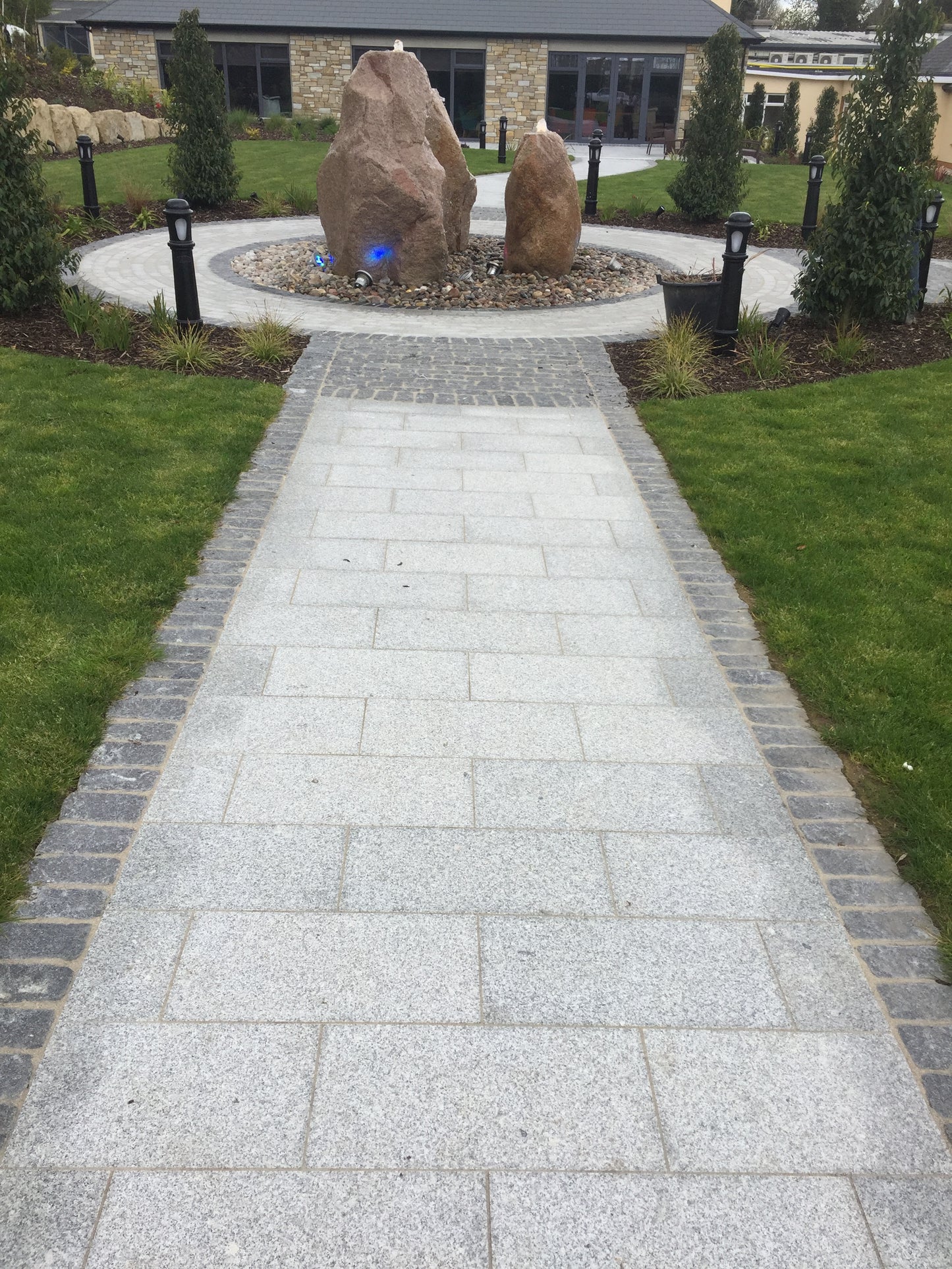 Silver Granite Paving - 600 x 300 x 25