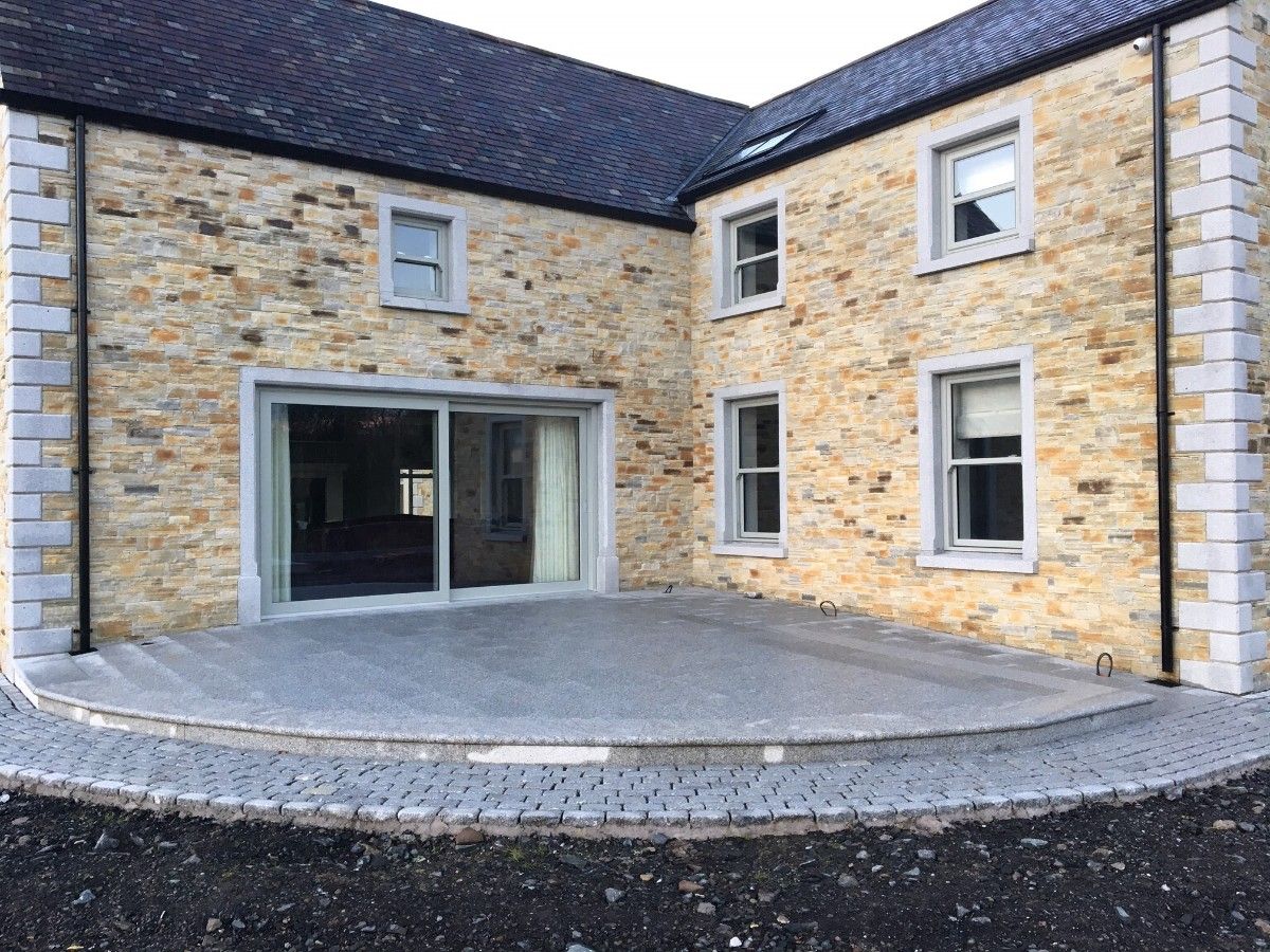 Granite Quoins