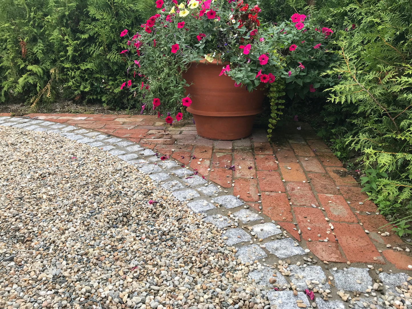 Silver Granite Setts 100 x 100 - Bush Hammered & Lightly Tumbled