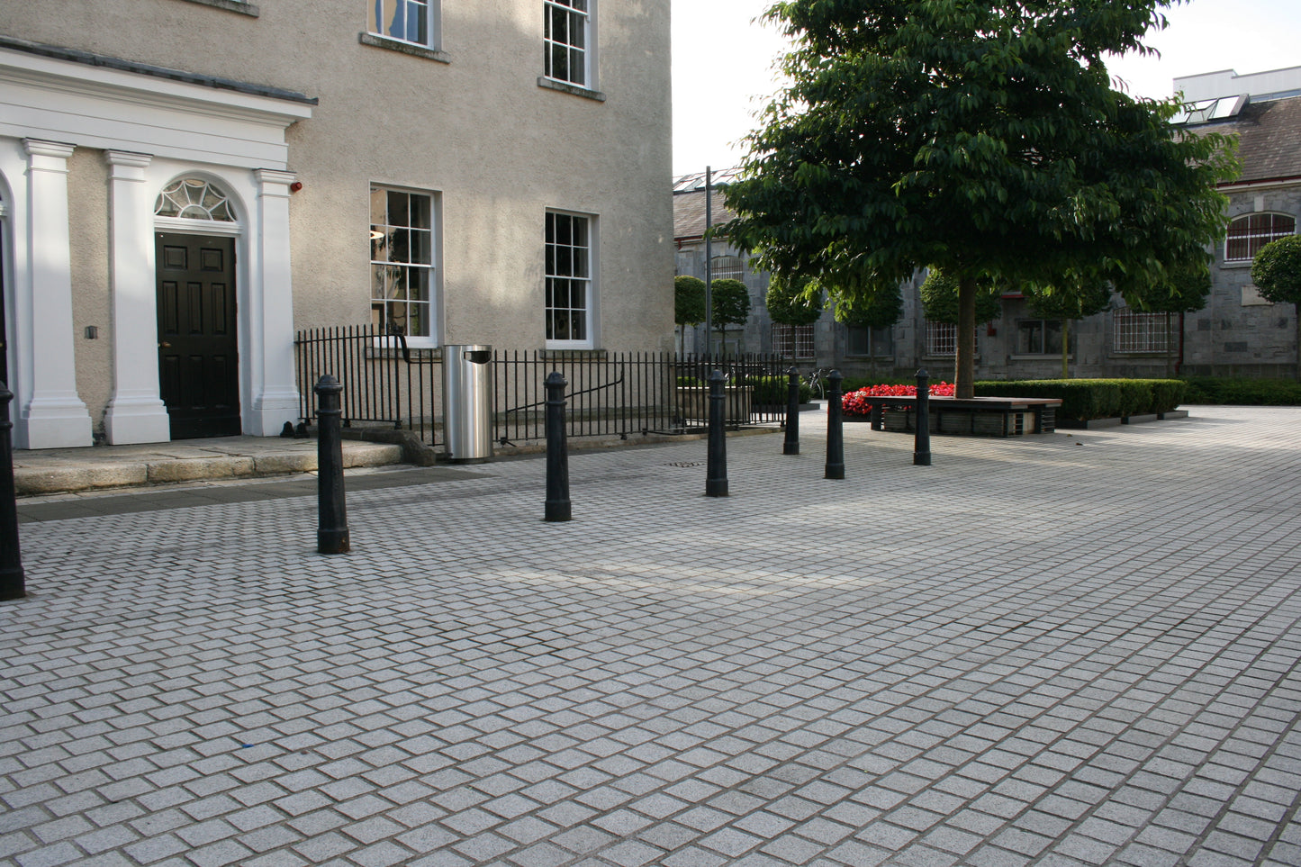 Silver Granite Setts 100 x 100 x 50