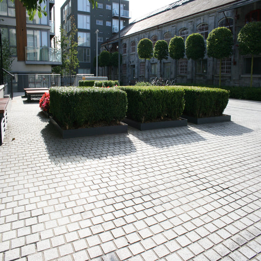 Silver Granite Setts 100 x 100 - Flamed & Sawn